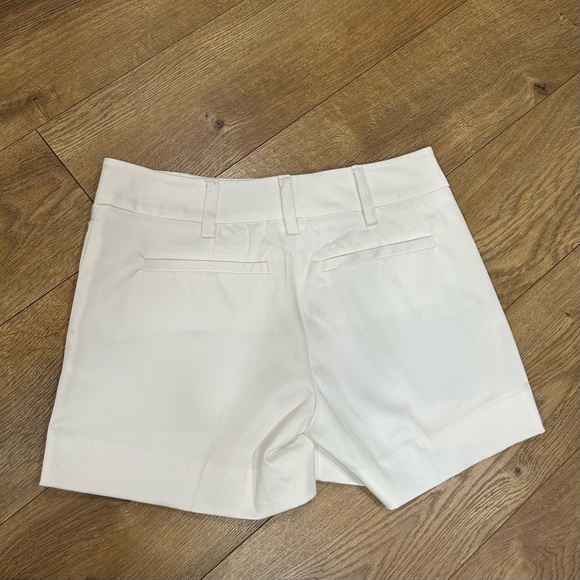 NWT New York and Company The Bleecker short - Size 0 - Picture 5 of 7
